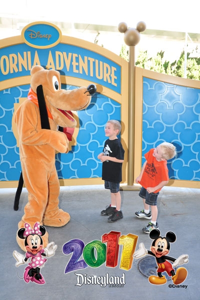 /Info_Pages/I__31-6242013112526PM__18-Pluto-Disneyland.jpg