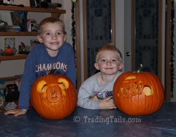 /Info_Pages/I__38-715201315329PM__1-Disney-Pumpkins.jpg